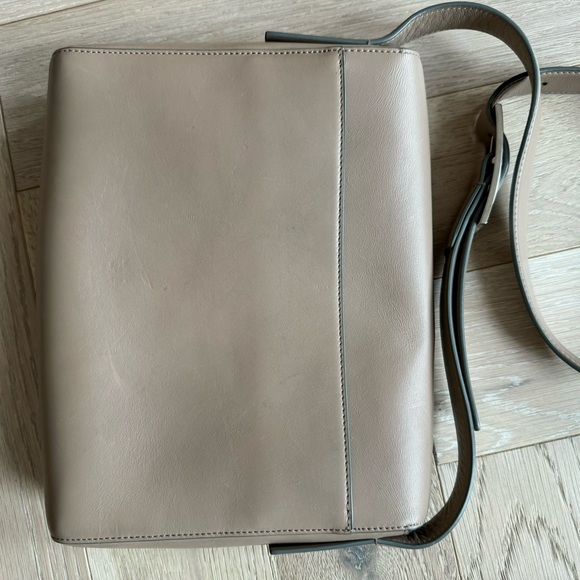 Vince Signature Collection Crossbody Bag / Purse - Picture 5 of 10